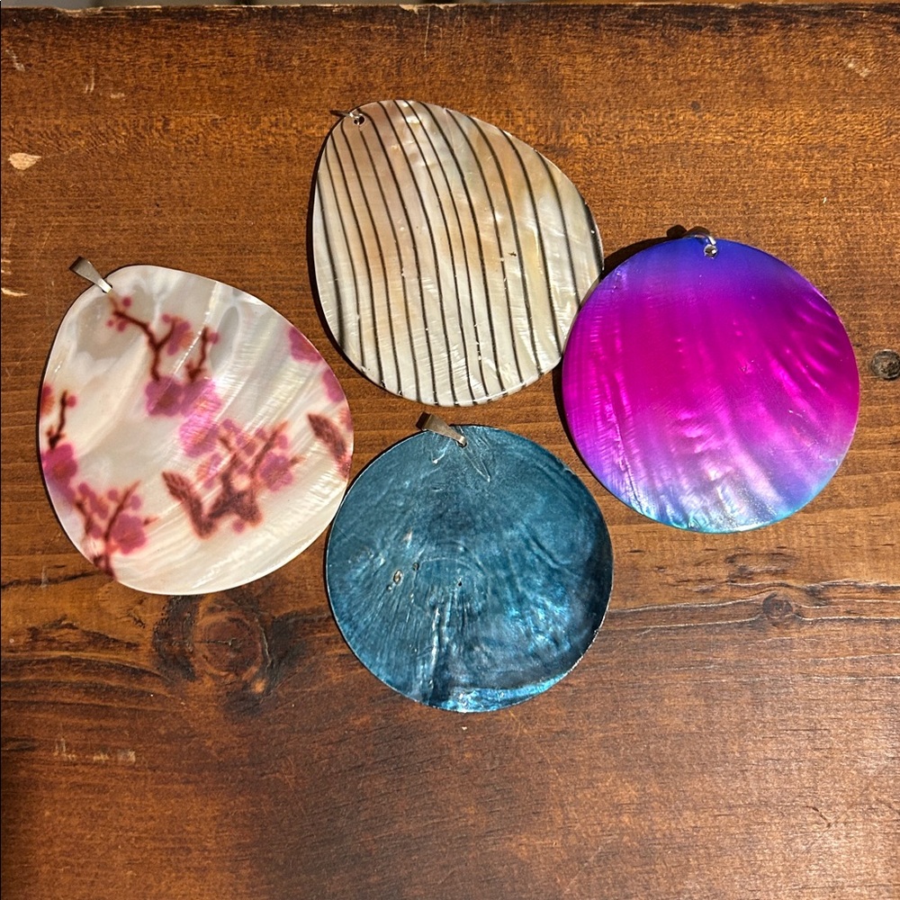 Colorful Shell Pendant Set - Picture 1 of 5